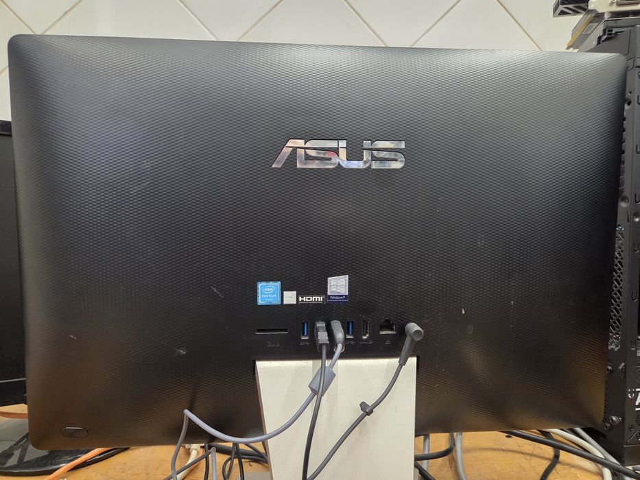 Asus V221ID All in one Pc