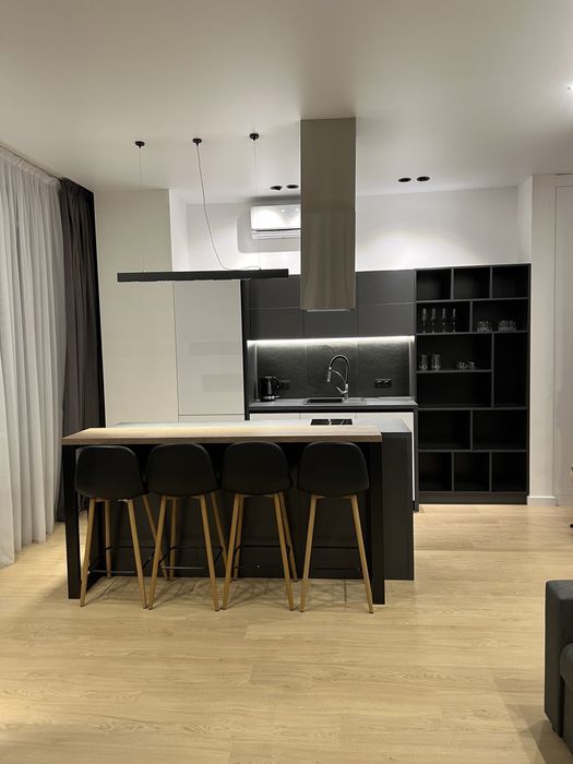 СВОБОДНА! Посуточно Французский бульвар ЖК Париж возле моря