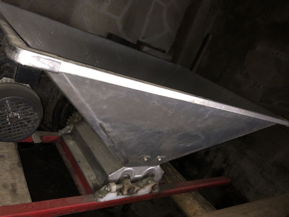 Esmagador de Uvas  Electrico