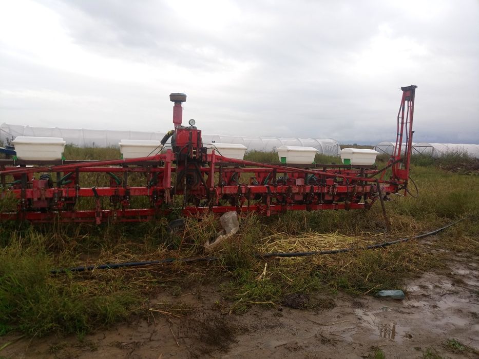 Сівалка 12 рядна навісна