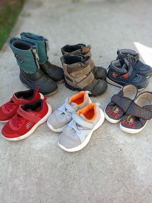 Взуття для хлопчика, розмір 24 -25, устілка 15-16 см для дому