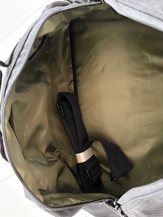 Спортивна сумка з безліччю кишень чоловіча mango дорожня сумка чорна