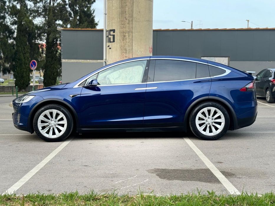 Tesla model X 100D