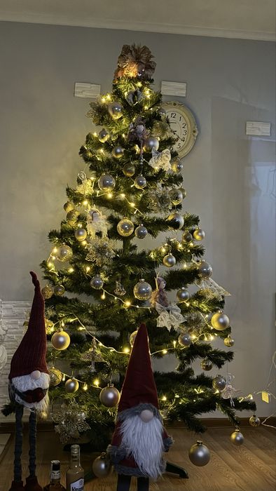 Зелена ялинка штучна