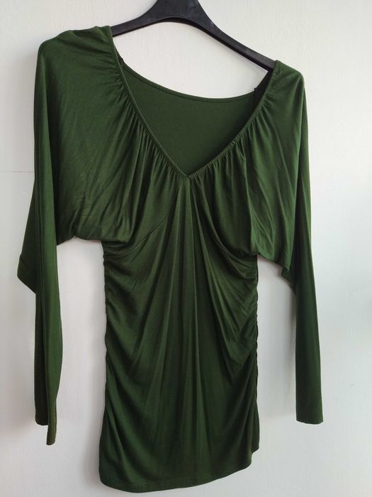 Camisola / Top  verde com decote - Tamanho M / L