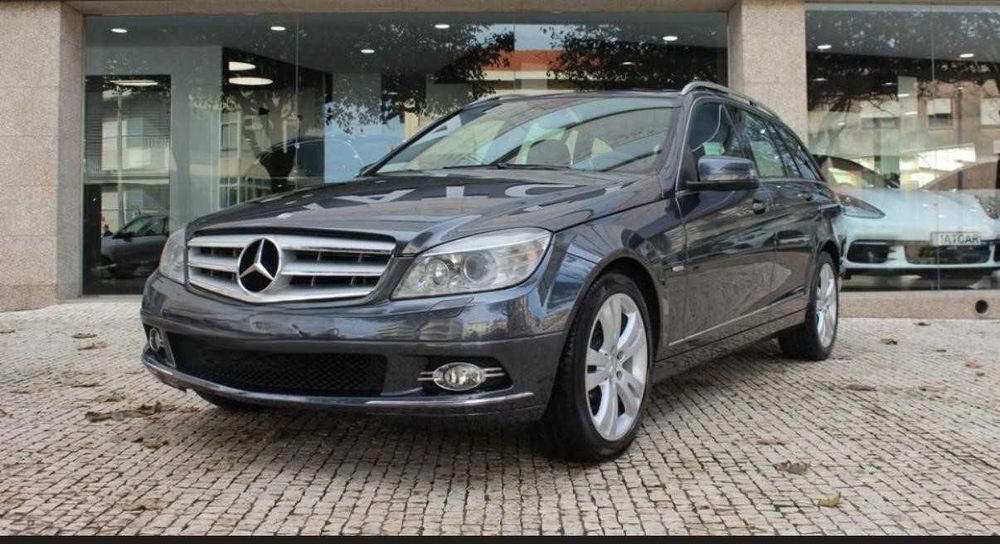 Carrinha Mercedes 220CDI Avangarde em excelente estado