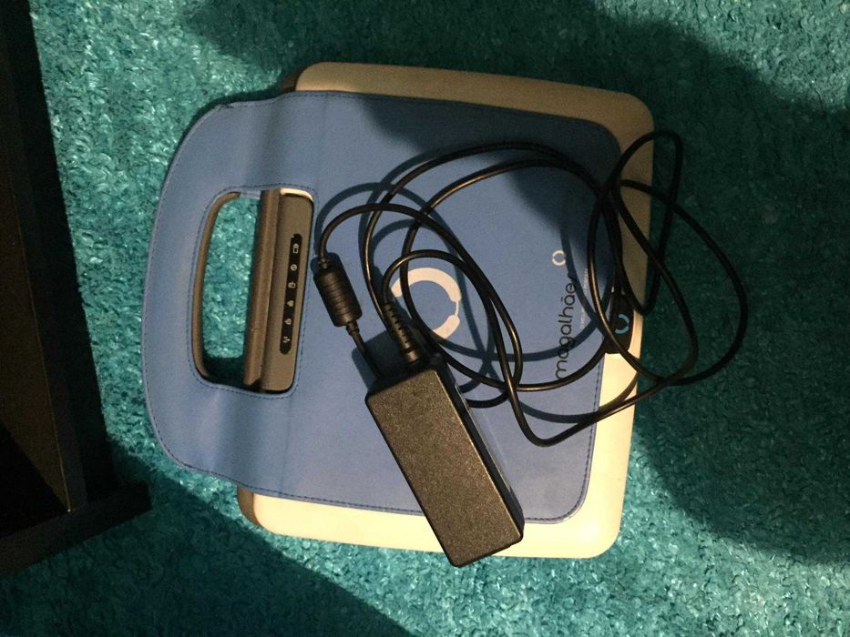 Vendo portátil Magalhães  1 sem carregador