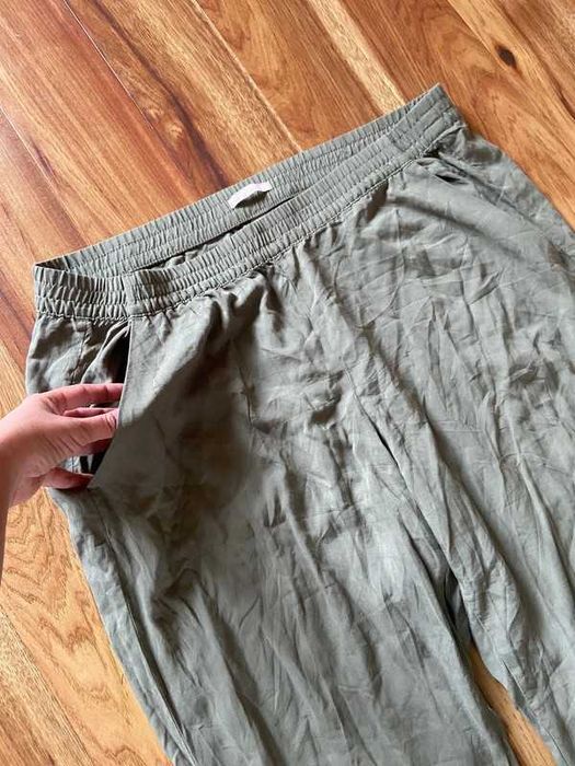 Xxl 48 50 h&m spodnie material khaki cienkie lekkie material +size
