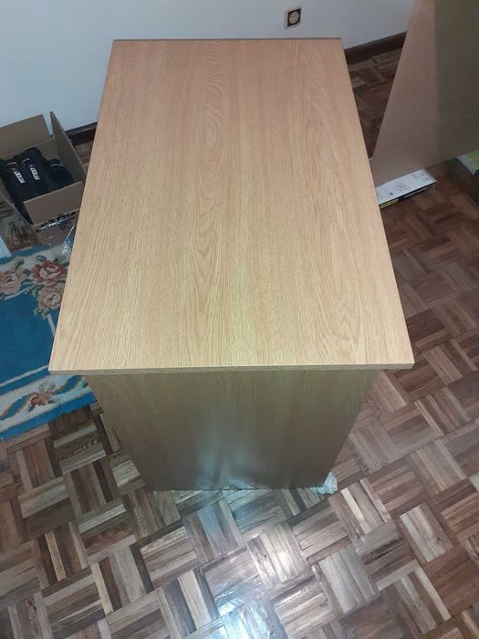 Secretária de madeira