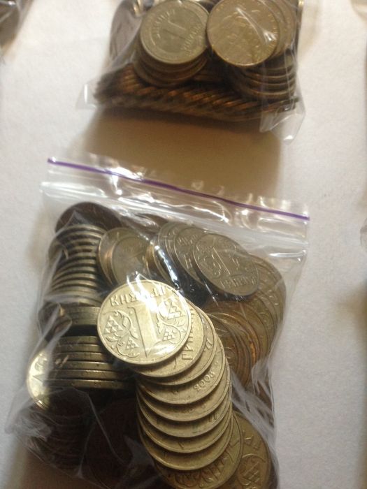 Оптом! 1 гривна, 10.000 шт (1995, 1996), 2004год + Юбилейные монеты