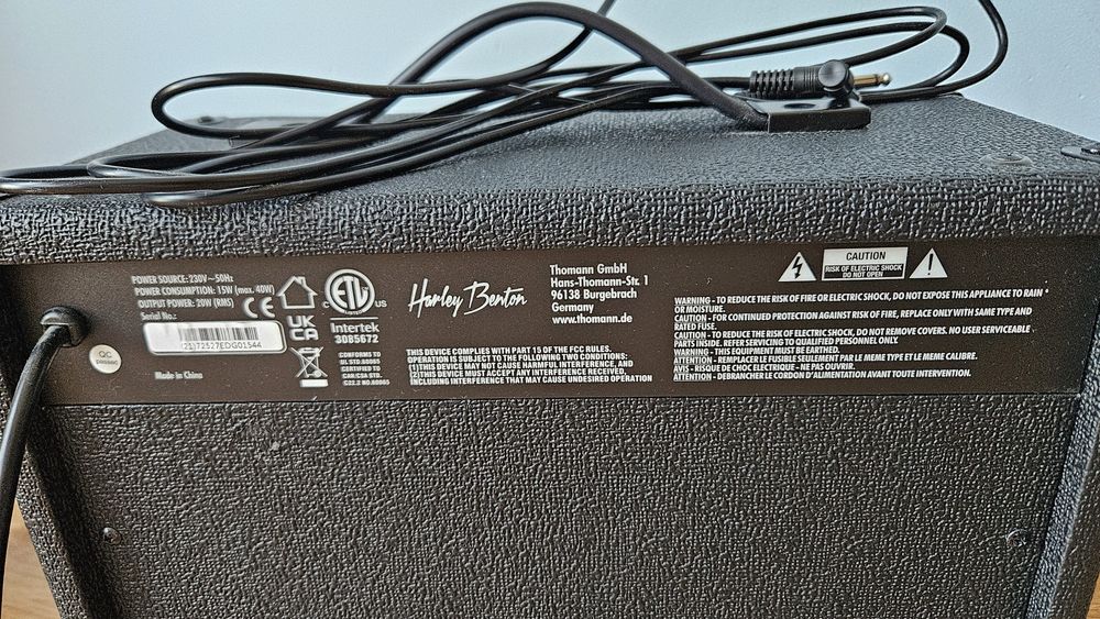 Gitara basowa plus wzmacniacz
