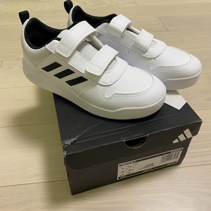 Кросівки Adidas 35 НОВІ