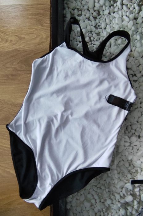 Kostium kąpielowy jednoczęściowy