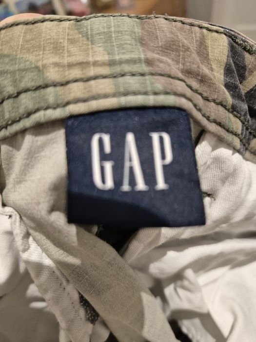 szorty GAP, camo