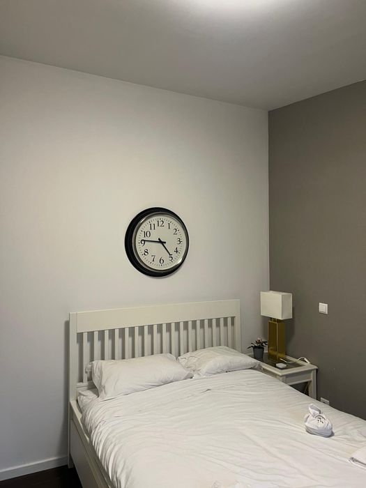 Trabalho de pintura e remodelação e montagem de móveis