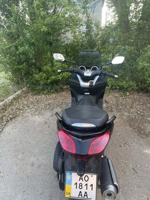 Максі скутер Yamaha X-Max 250
