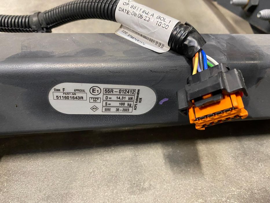 Hak holowniczy renault master 2023r