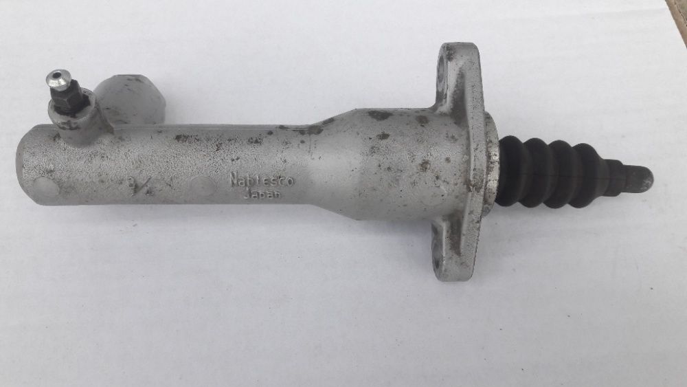 Робочий циліндр щеплення Mitsubishi Lasncer 10