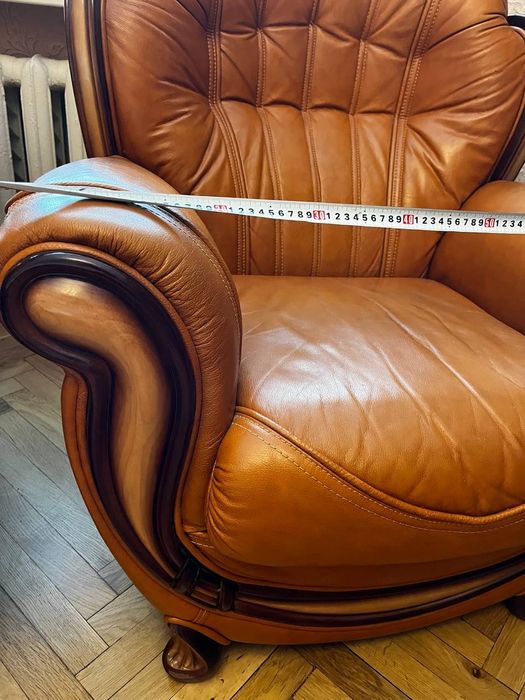 Шкіряне крісло бу.  Кожаное кресло