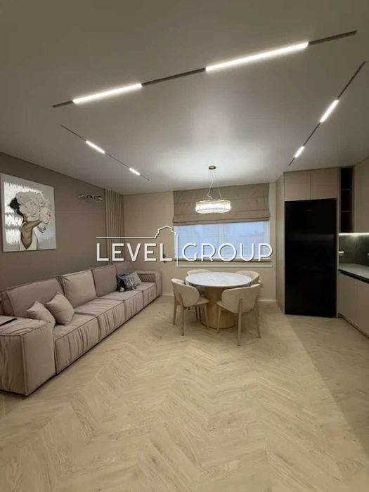 2-х к квартира в ЖК «Варшавський-2» біля ТРЦ Retroville вул. О.Олеся 9