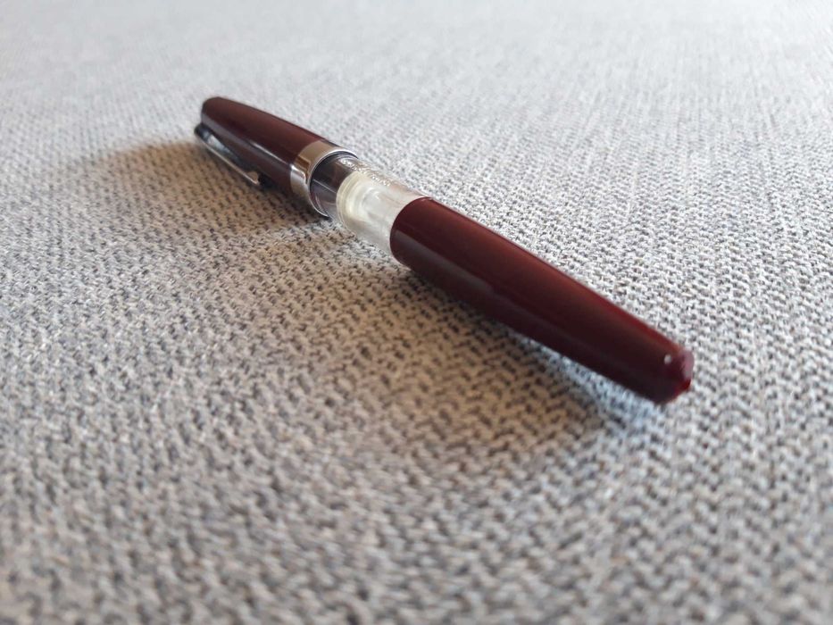 Caneta de tinta permanente