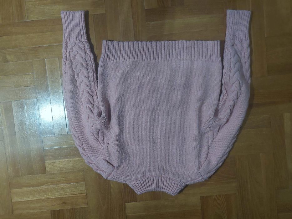 Sweter w różowym kolorze.  H&M.  Rozmiar M.