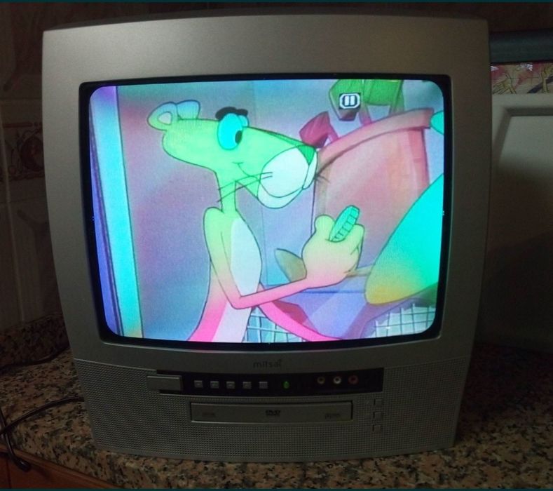 TV with Built-in DVD Player64286462667266123