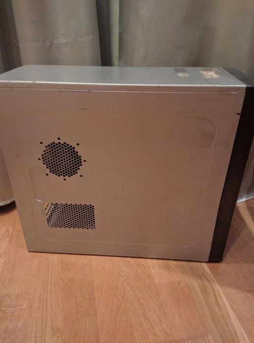 Core 2 Quad Q8400/4 Gb DDR2/Radeon HD 6670 1Gb GDDR5/HDD 400 Gb