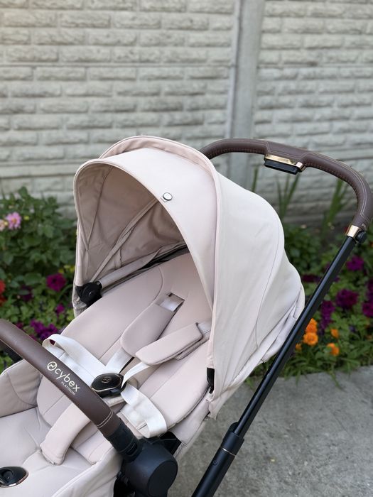 Продам коляску Cybex Priam 4.0 Rose Gold в отличном состоянии.