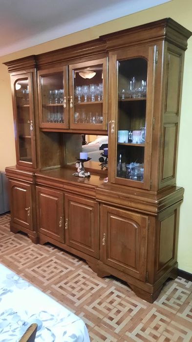 Mavel de sala em madeira