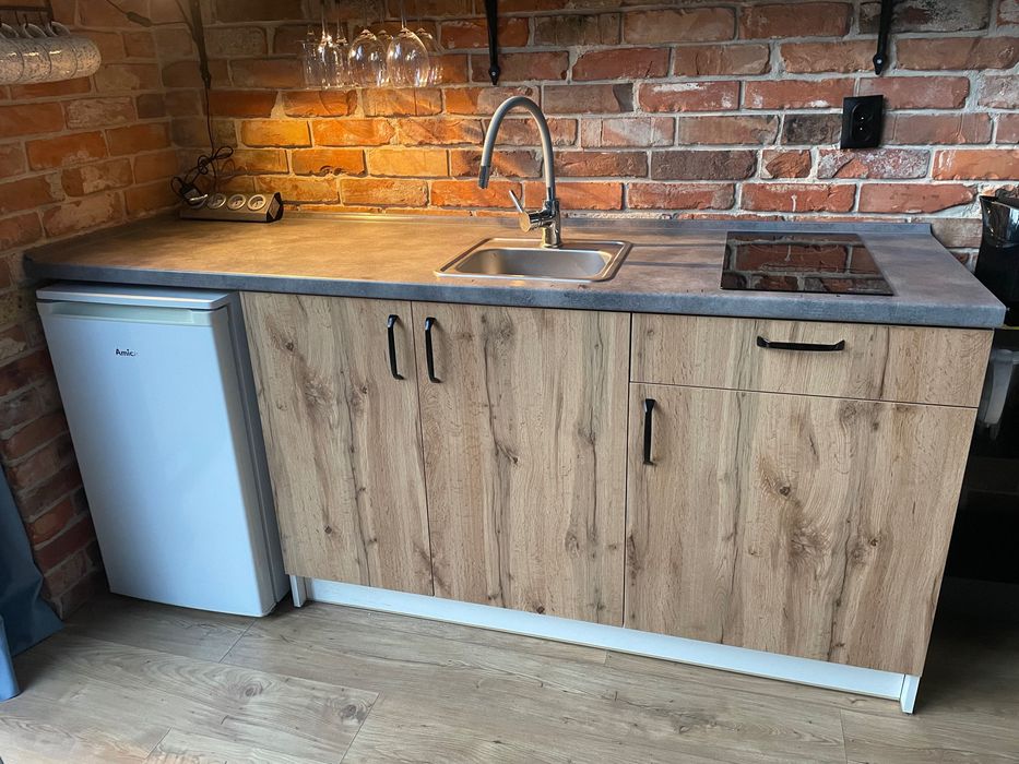 Aneks kuchenny m.in. ze sprzętem AGD