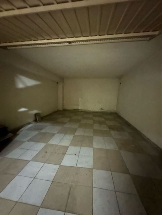 Aluguer Garagem Box 29m2 Centro Caldas Rainha