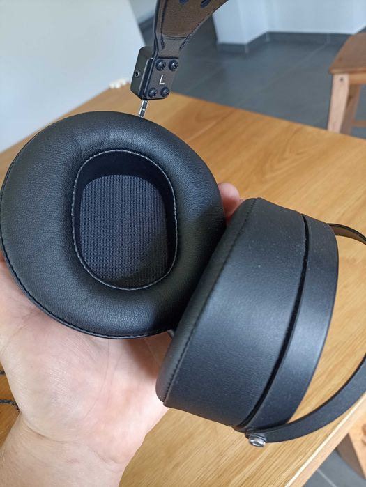 Słuchawki Planarne Audeze LCD2 Classic + Pancerny Kufer + Stojak