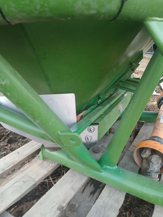 Siewnik Amazone ZAU1001     .