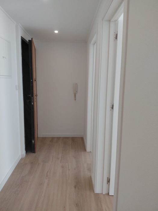 Apartamento t2 na torre da marinha remodelado