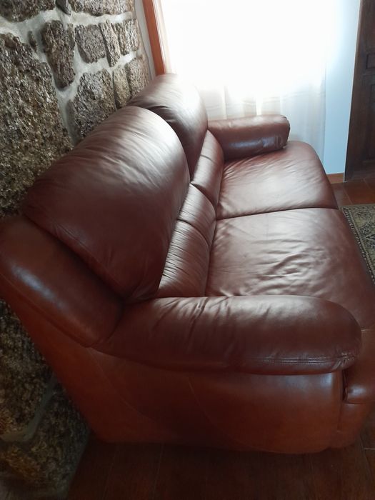Vendo sofa castanho em pele