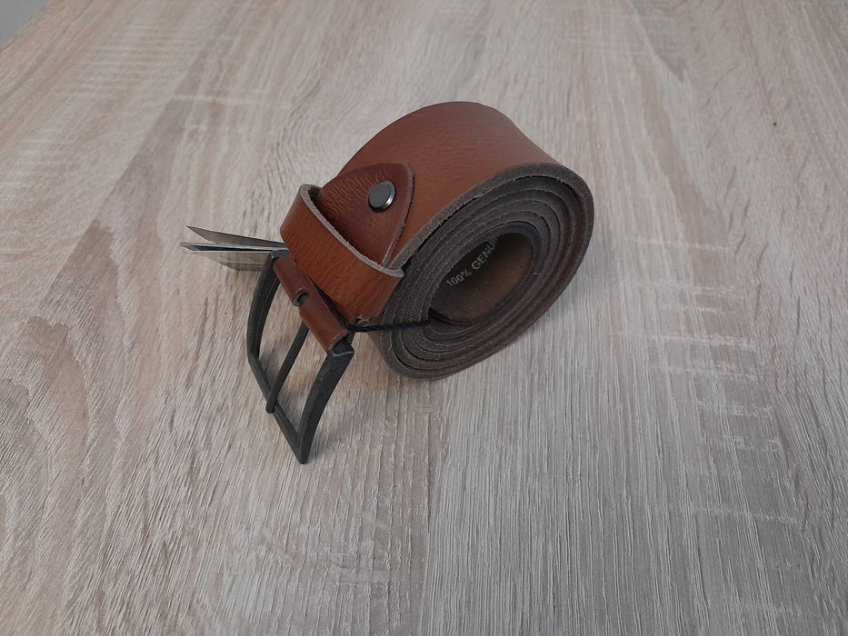 Nowy solidny męski pasek/Naturalna skóra/jasno brązowy/105 cm/regul.