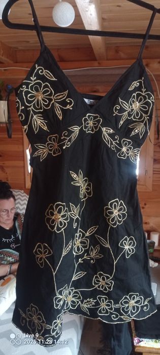 Sukienka damska na ramiączkach, rozmiar S, pachy  35 cm