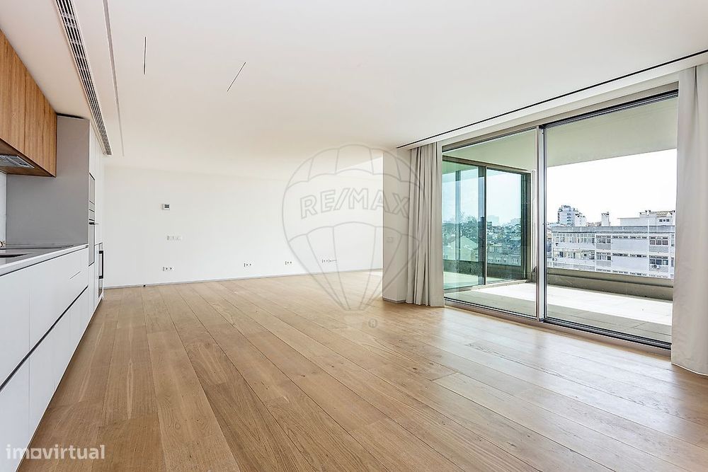 Apartamento T4 para venda