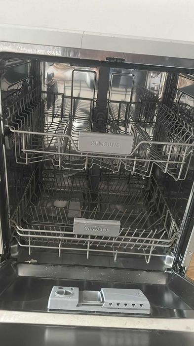 Máquina de lavar loiça Samsung