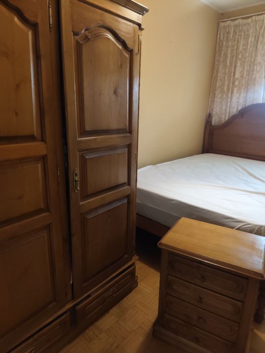 Conjunto de mobília de quarto em madeira maciça