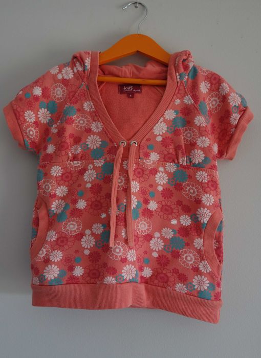 Sweatshirt com capuche sem mangas laranja estampado menina 6A