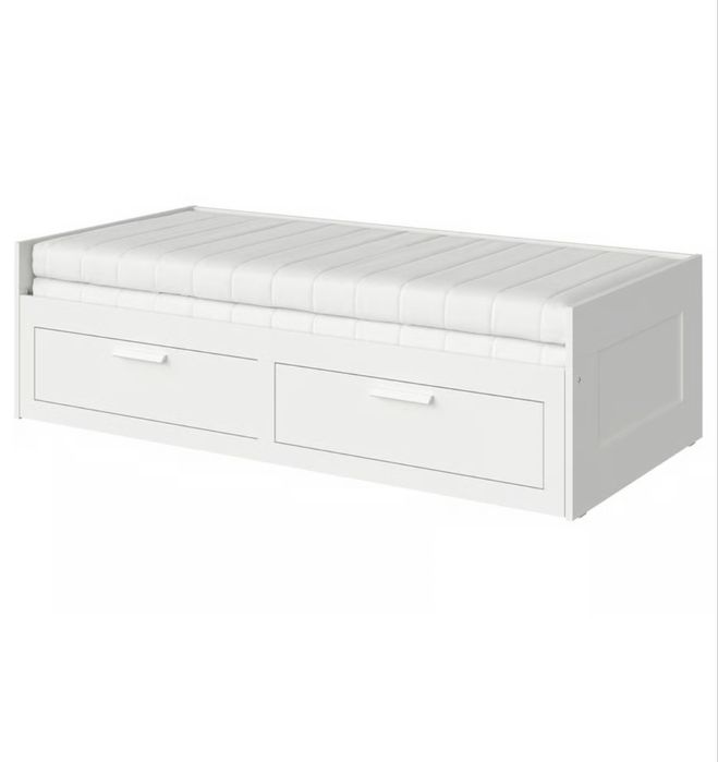 Cama com 2 colchões e gavetas de arrumação