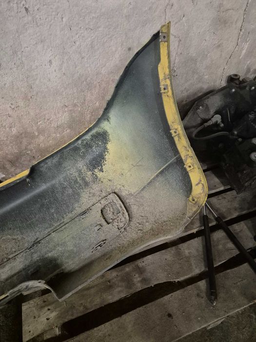 audi s3 8l zderzak tył srebrny żółty