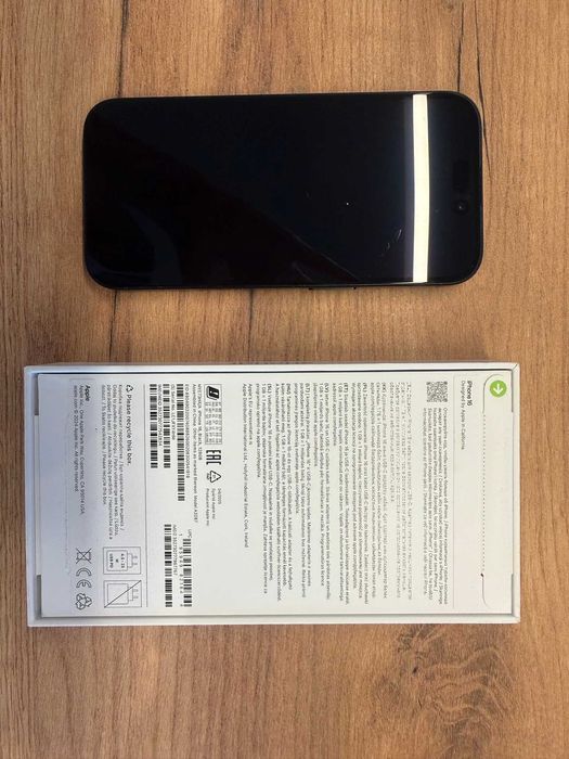 Smartfon I PHONE 16, bat 96%, 128GB, black, 276 cykli