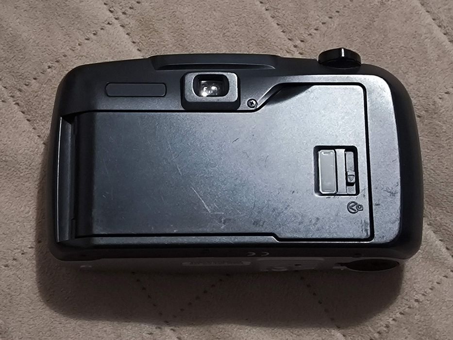 Aparat analogowy Pentax Espio 738,