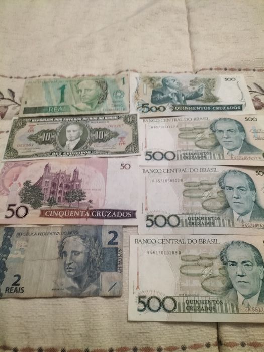 Notas antigas de vários países