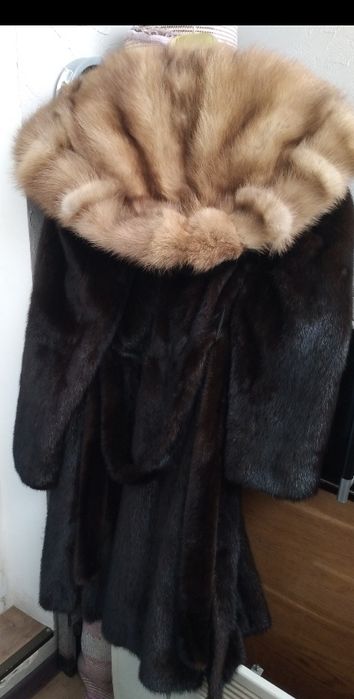 Норковая шуба Греция с капюшоном из Соболя
