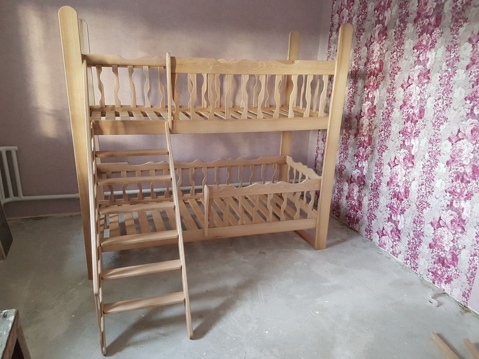 Детская кровать,двухьярусная из натурального дерева Ясень