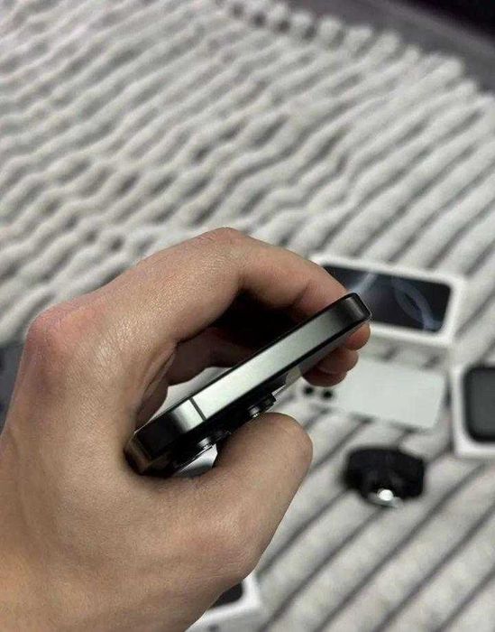 iPhone 16 Pro, 256 ГБ  , 100% ,24 цикла  ( фіз сім +Е сім